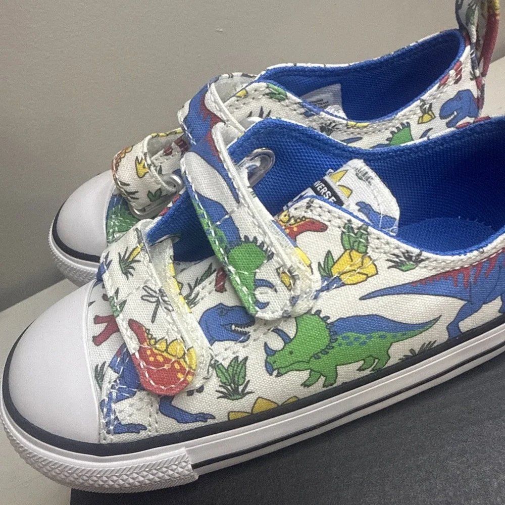 Converse Chuck Taylor All Star Toddler Boys Shoes Size 9 kids Dinosaur shoes